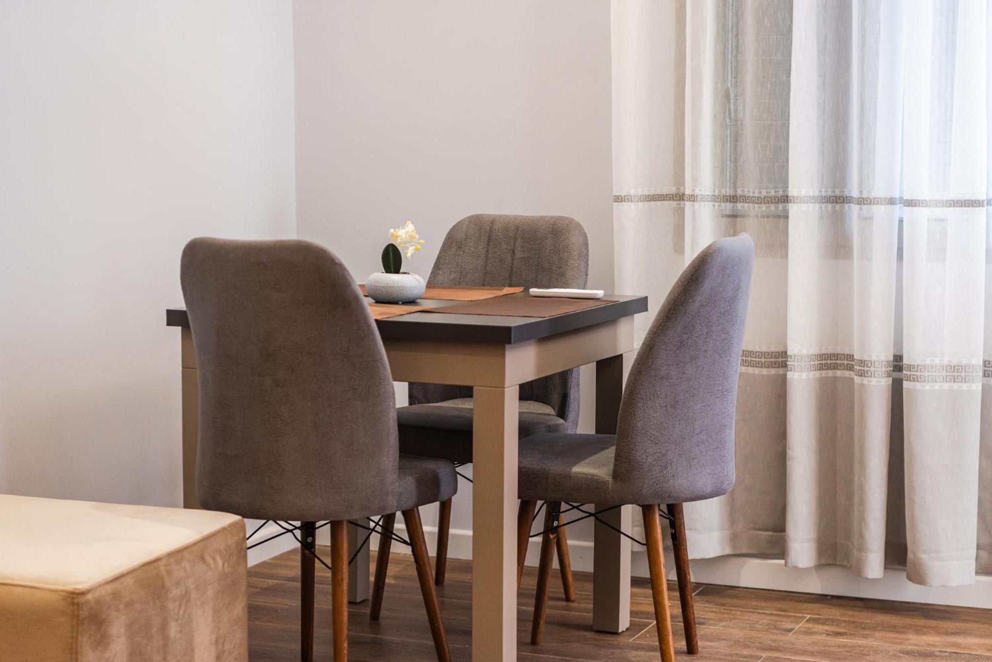 Sr Apartments Golem Голем Экстерьер фото
